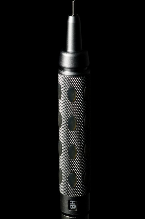 Traveled to Japan (2x), Shanghai, LA (3x), accidentally put in washer (2x), dropped (a lot). 4.5 years and still working flawlessly. Pentel's Graphgear 1000 is an amazing mechanical pencil. _DSC6192.jpg